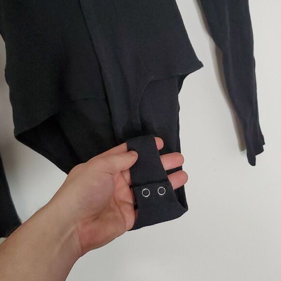 American Eagle medium dark grey long sleeve bodysuit - Picture 4 of 7